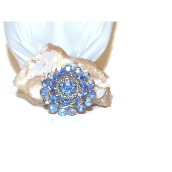 Vintage Large Blue Rhinestone Brooch - Picture 3 of 10